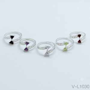 Anillo Triángulo
